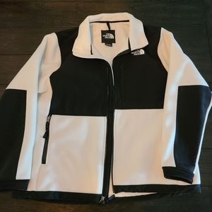 NWOT The North Face Women's Denali 2 Jacket